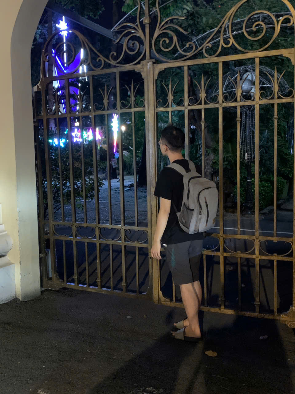 Khi những người “mang gánh nặng nề” tìm đến  giữa đêm khuya...